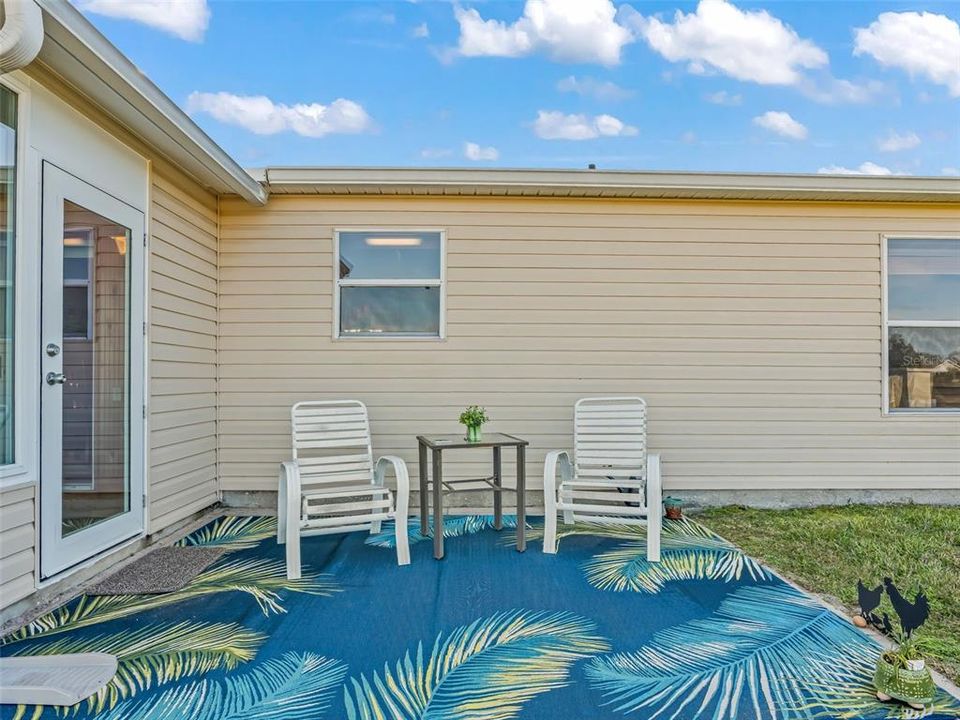 待售: $345,000 (3 贝兹, 2 浴室, 1392 平方英尺)