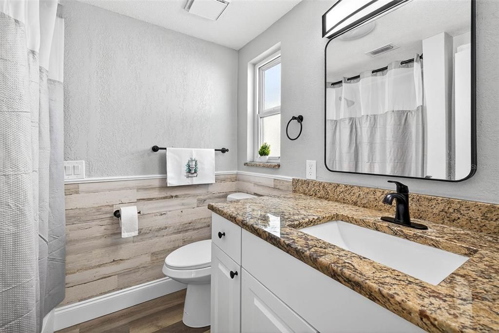 For Sale: $259,999 (3 beds, 2 baths, 1299 Square Feet)