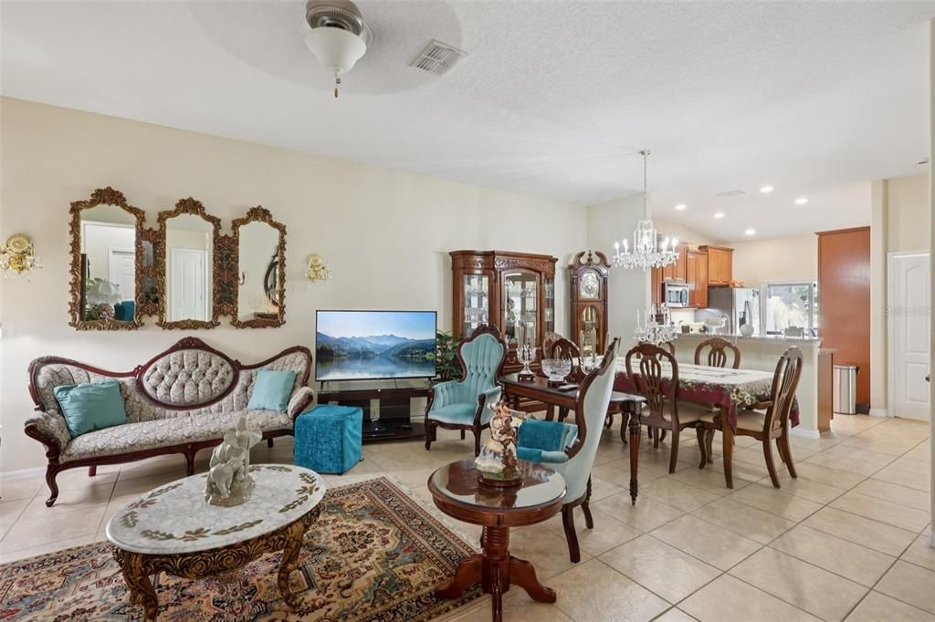 For Sale: $254,000 (3 beds, 2 baths, 1495 Square Feet)