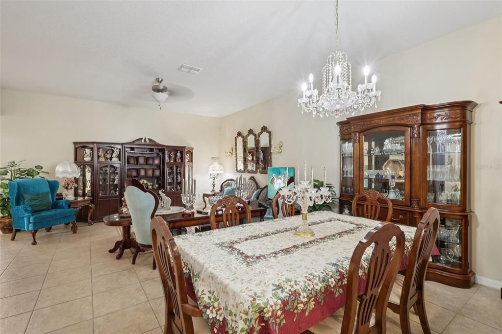 For Sale: $254,000 (3 beds, 2 baths, 1495 Square Feet)