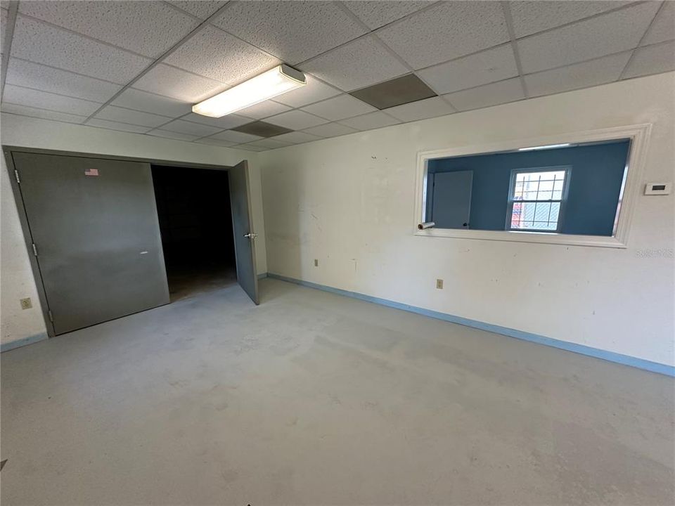 Active With Contract: $275,000 (0 beds, 0 baths, 1484 Square Feet)