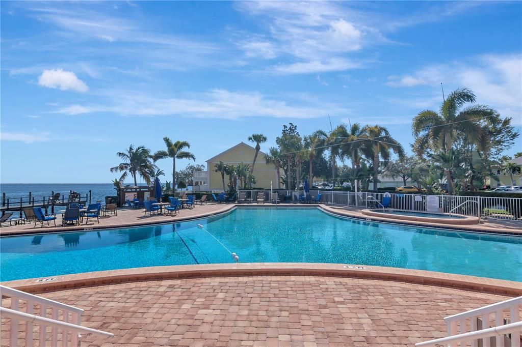 En Venta: $349,000 (1 camas, 1 baños, 694 Pies cuadrados)