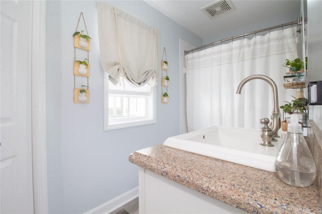 En Venta: $349,000 (1 camas, 1 baños, 694 Pies cuadrados)