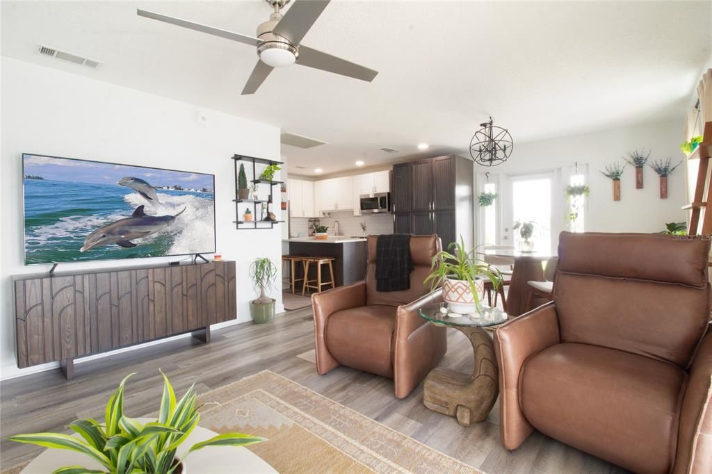 En Venta: $349,000 (1 camas, 1 baños, 694 Pies cuadrados)