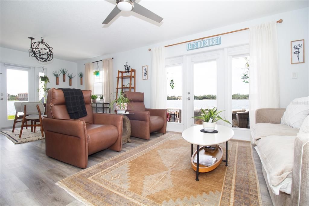 En Venta: $349,000 (1 camas, 1 baños, 694 Pies cuadrados)