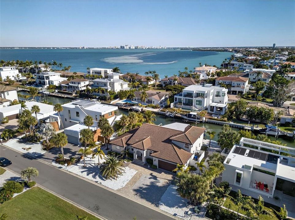 En Venta: $3,499,900 (4 camas, 3 baños, 3149 Pies cuadrados)