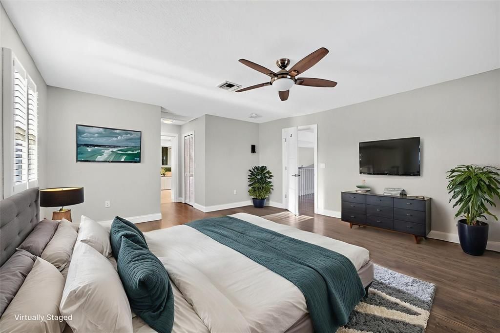 En Venta: $3,499,900 (4 camas, 3 baños, 3149 Pies cuadrados)