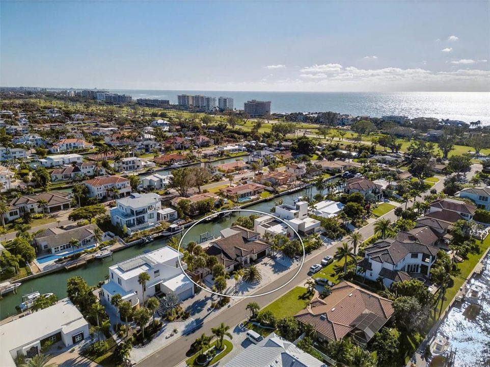 En Venta: $3,499,900 (4 camas, 3 baños, 3149 Pies cuadrados)