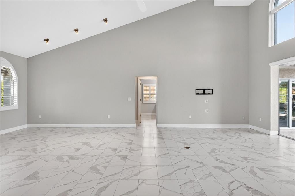 En Venta: $3,499,900 (4 camas, 3 baños, 3149 Pies cuadrados)