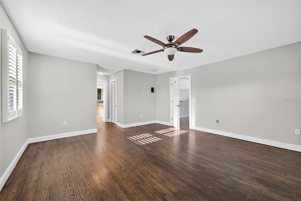 En Venta: $3,499,900 (4 camas, 3 baños, 3149 Pies cuadrados)