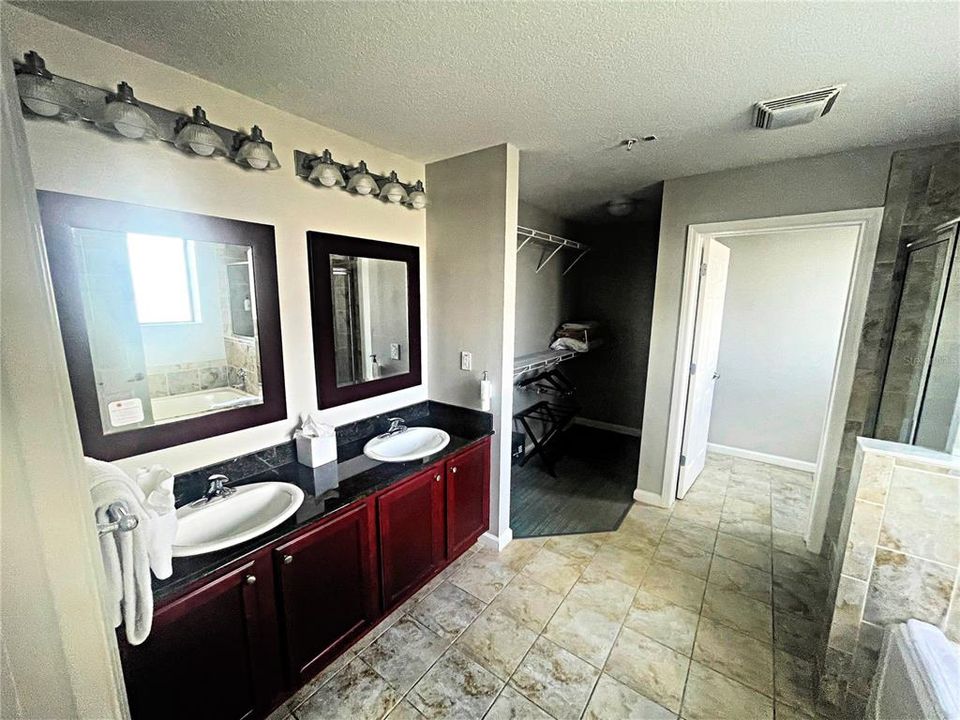 待售: $449,000 (3 贝兹, 3 浴室, 1544 平方英尺)