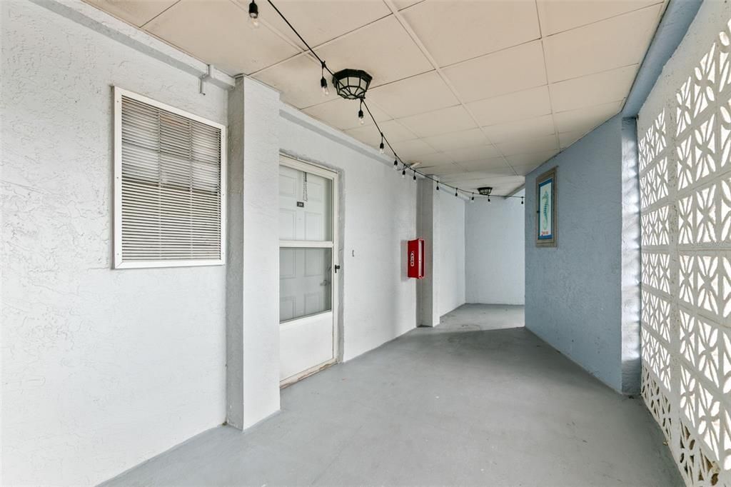 待售: $160,000 (1 贝兹, 1 浴室, 688 平方英尺)