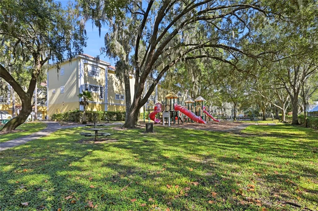 En Venta: $270,000 (3 camas, 2 baños, 1583 Pies cuadrados)