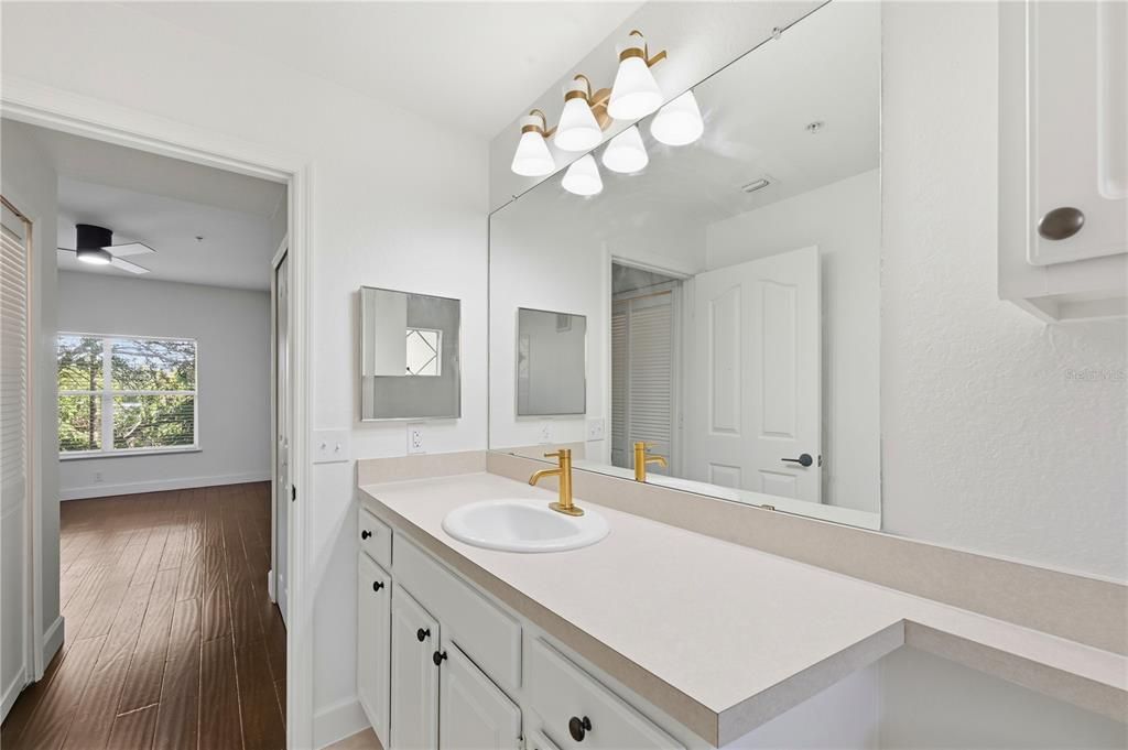 En Venta: $270,000 (3 camas, 2 baños, 1583 Pies cuadrados)