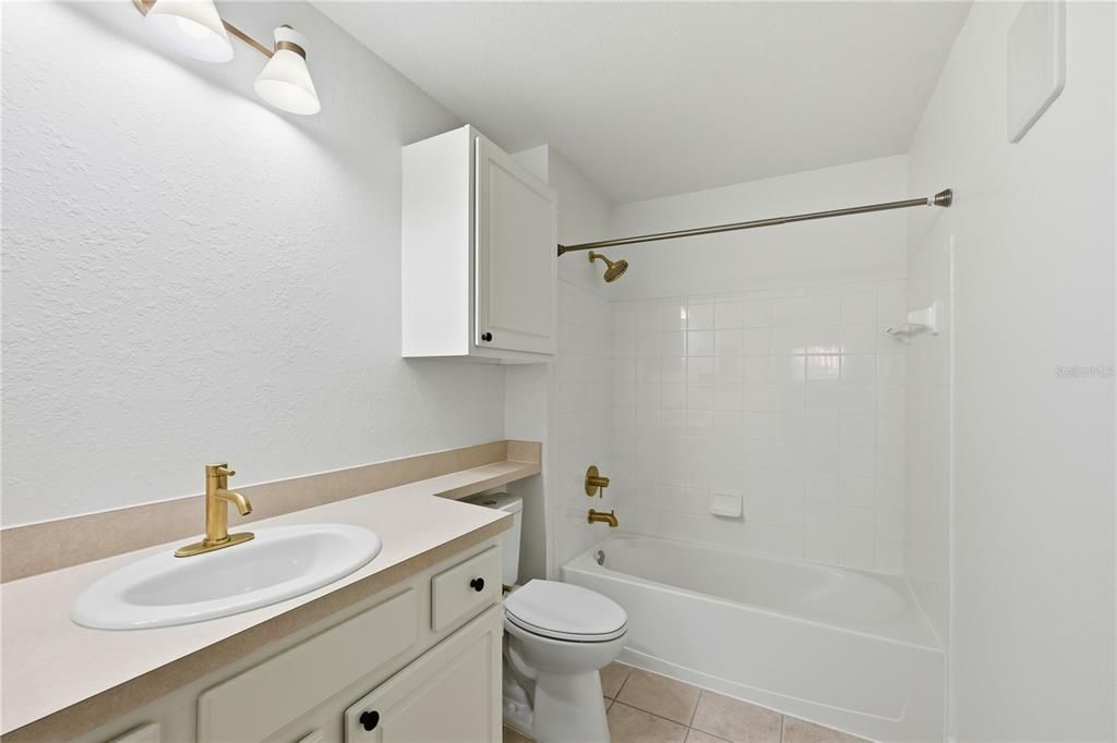 En Venta: $270,000 (3 camas, 2 baños, 1583 Pies cuadrados)