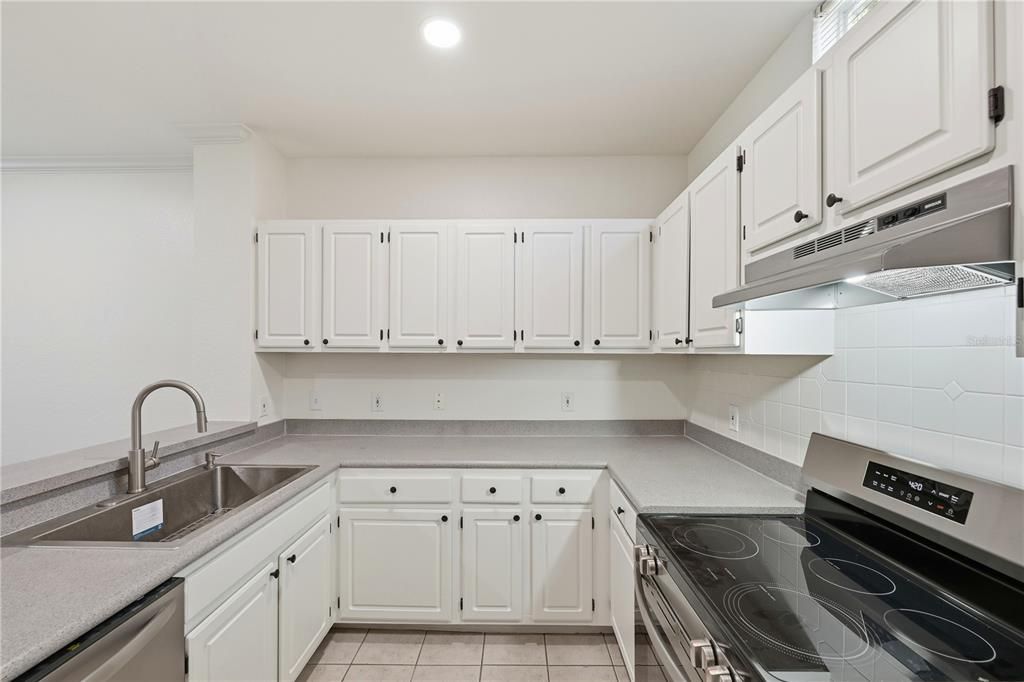 En Venta: $270,000 (3 camas, 2 baños, 1583 Pies cuadrados)