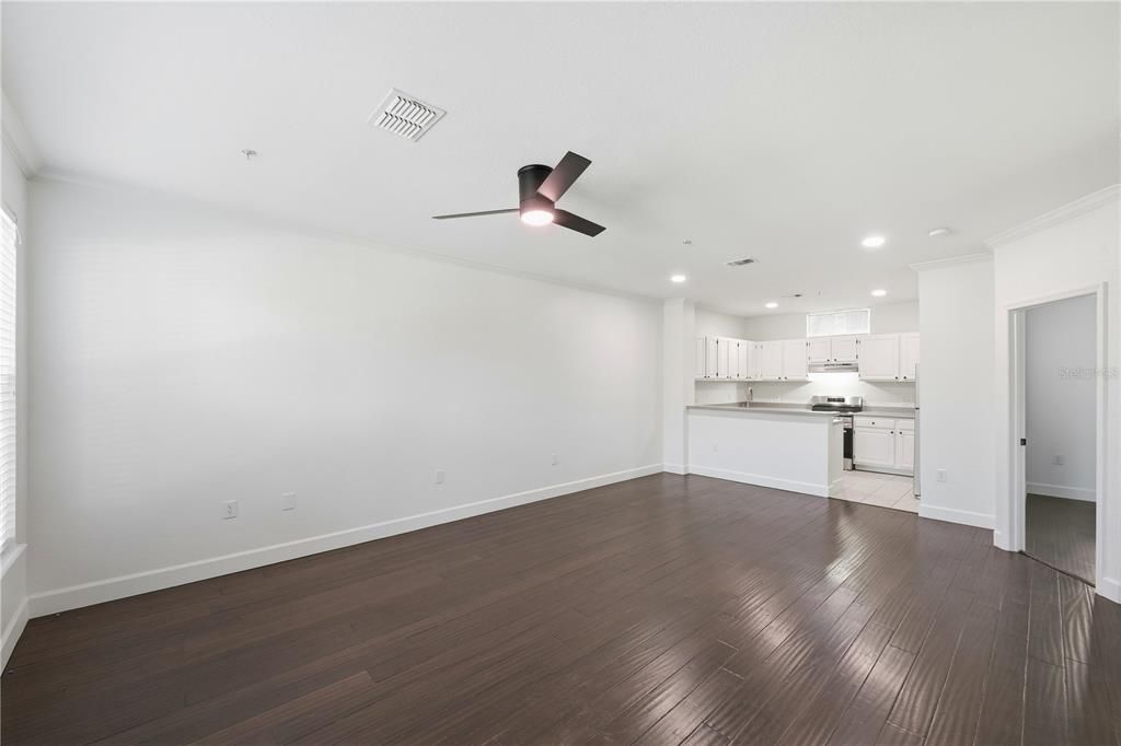 En Venta: $270,000 (3 camas, 2 baños, 1583 Pies cuadrados)