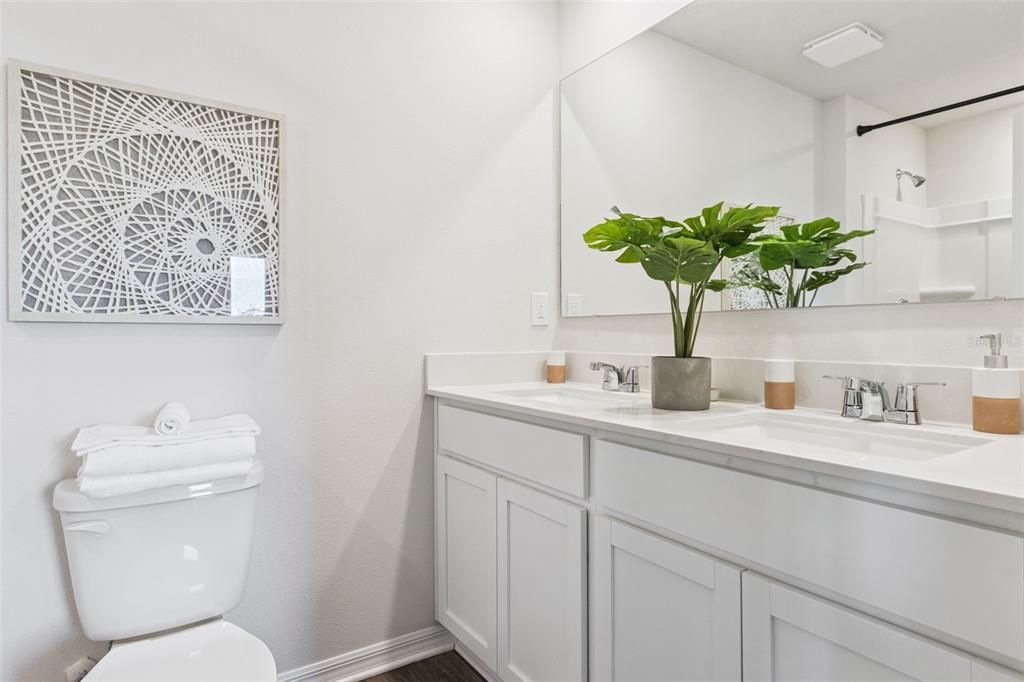 En Venta: $319,990 (4 camas, 2 baños, 1498 Pies cuadrados)