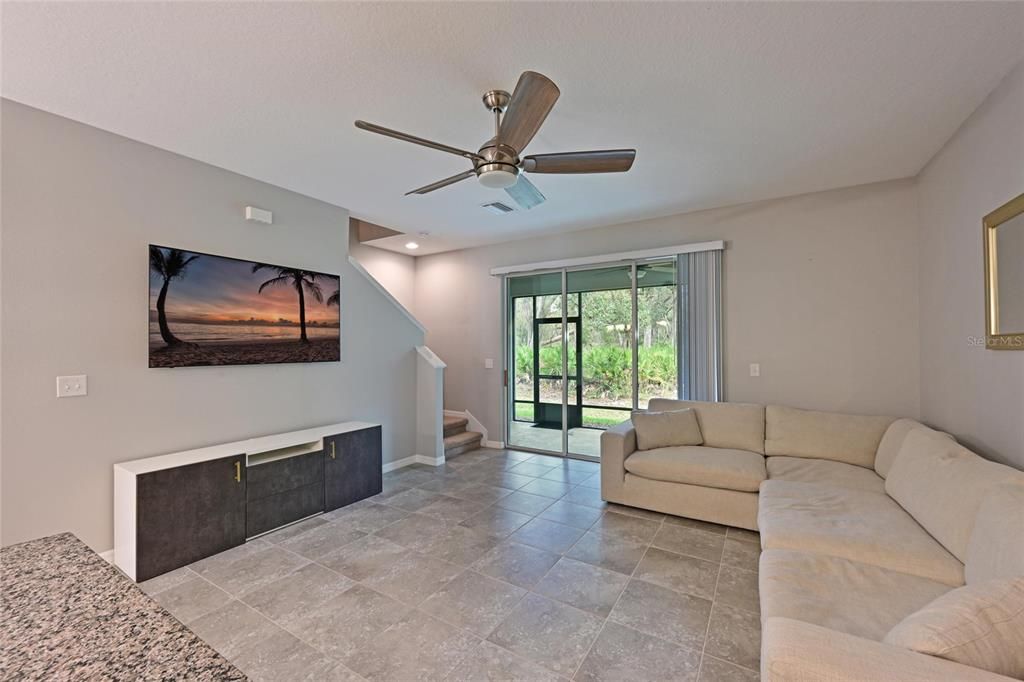 待售: $370,000 (3 贝兹, 2 浴室, 1725 平方英尺)