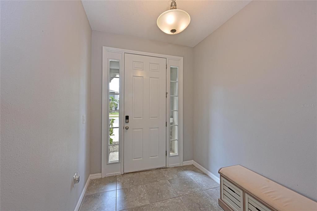 待售: $370,000 (3 贝兹, 2 浴室, 1725 平方英尺)