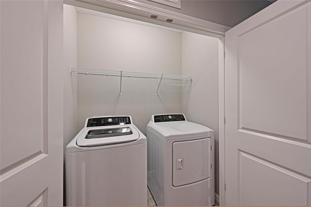 待售: $370,000 (3 贝兹, 2 浴室, 1725 平方英尺)