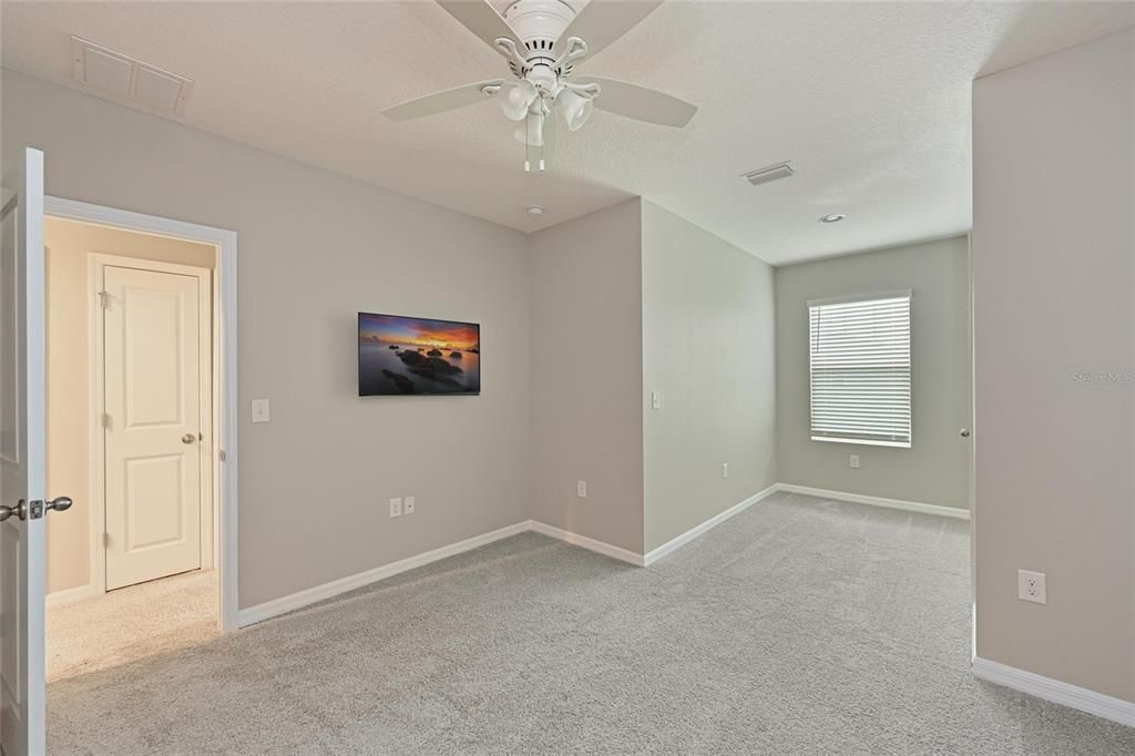 待售: $370,000 (3 贝兹, 2 浴室, 1725 平方英尺)