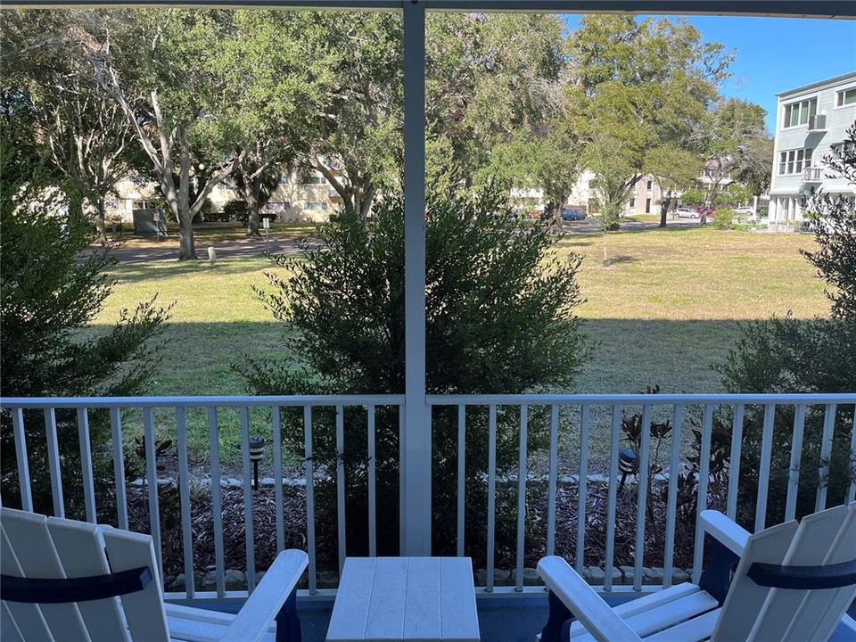 For Sale: $284,900 (2 beds, 2 baths, 1400 Square Feet)