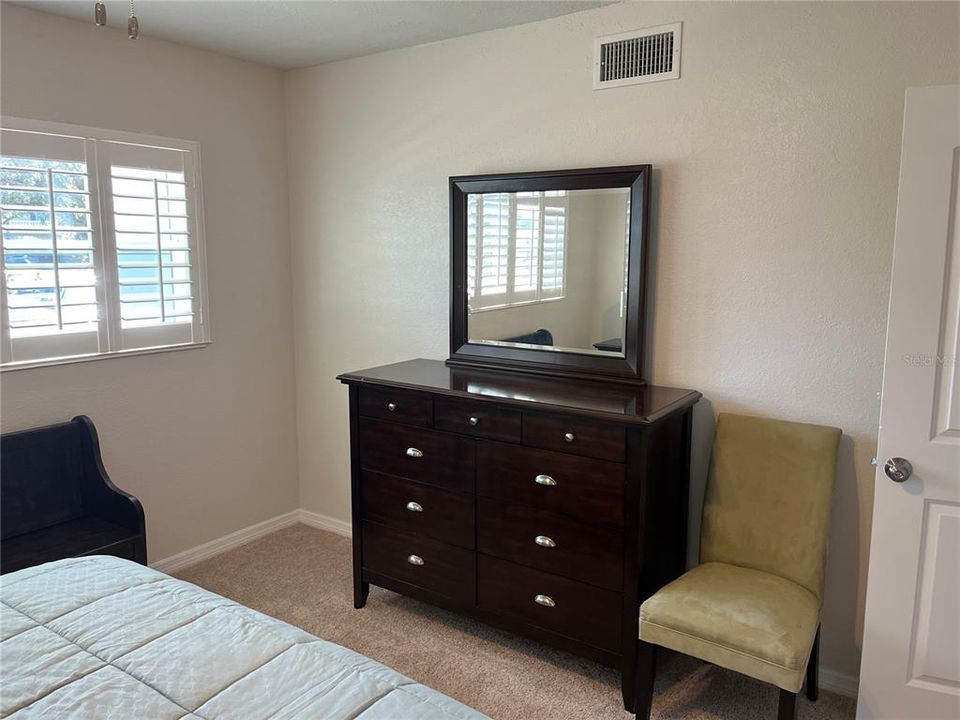 For Sale: $284,900 (2 beds, 2 baths, 1400 Square Feet)