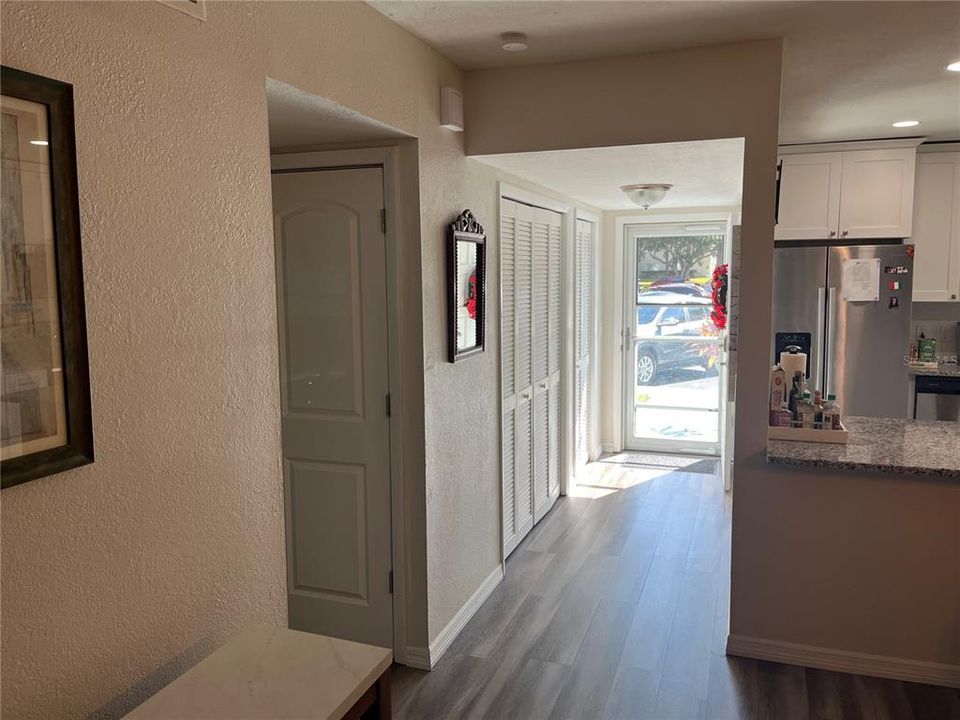 For Sale: $284,900 (2 beds, 2 baths, 1400 Square Feet)