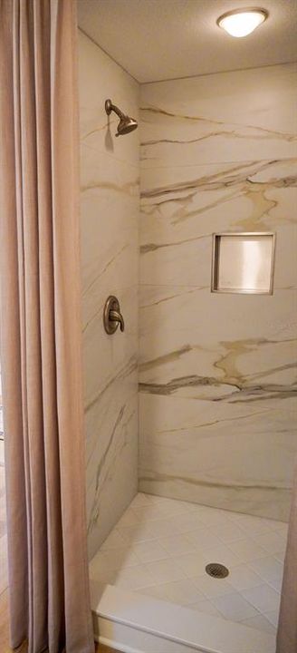 En Venta: $449,000 (2 camas, 1 baños, 1679 Pies cuadrados)