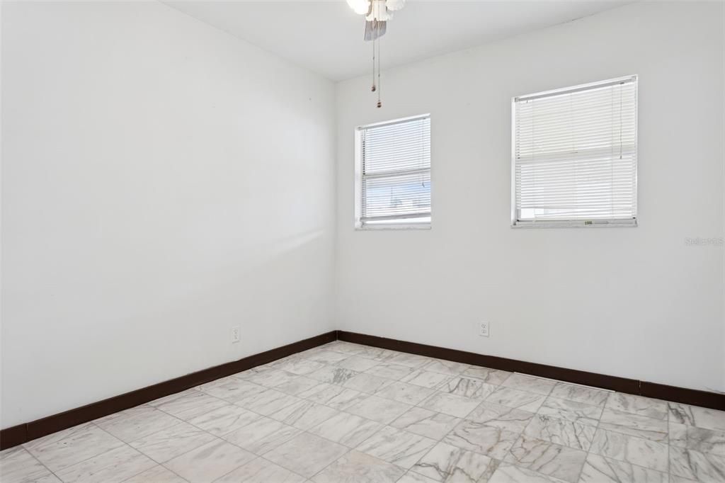 For Rent: $3,500 (3 beds, 2 baths, 1134 Square Feet)