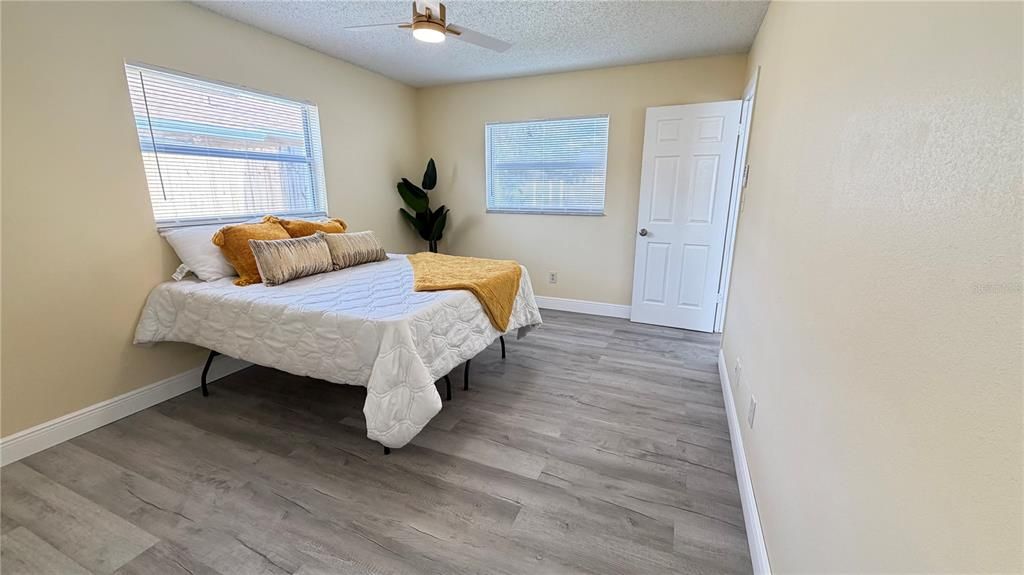 For Sale: $385,000 (3 beds, 2 baths, 2000 Square Feet)