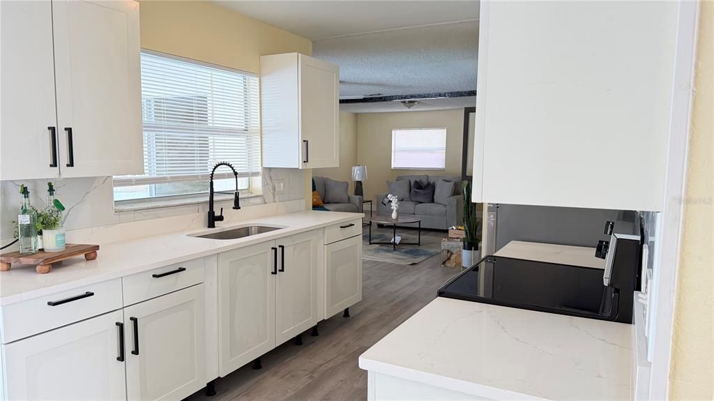 For Sale: $385,000 (3 beds, 2 baths, 2000 Square Feet)