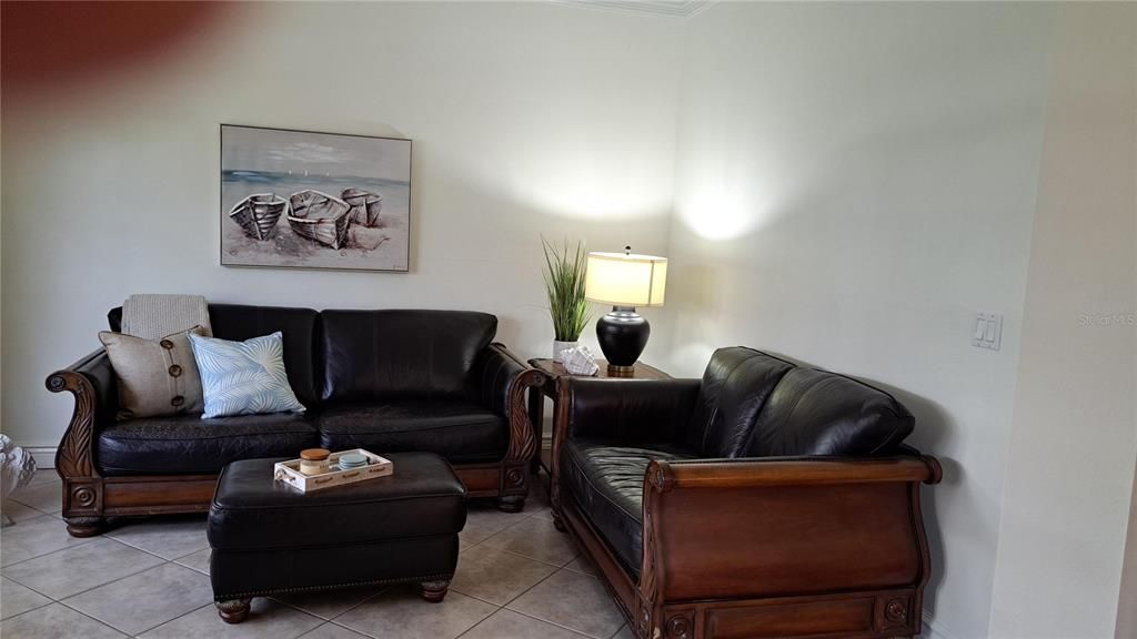 For Sale: $840,000 (3 beds, 2 baths, 1894 Square Feet)