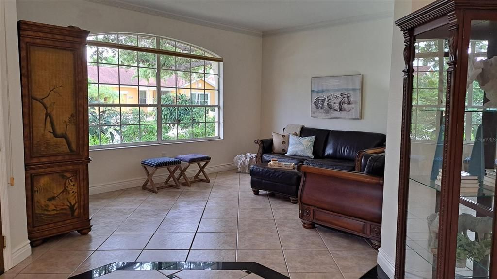 For Sale: $840,000 (3 beds, 2 baths, 1894 Square Feet)