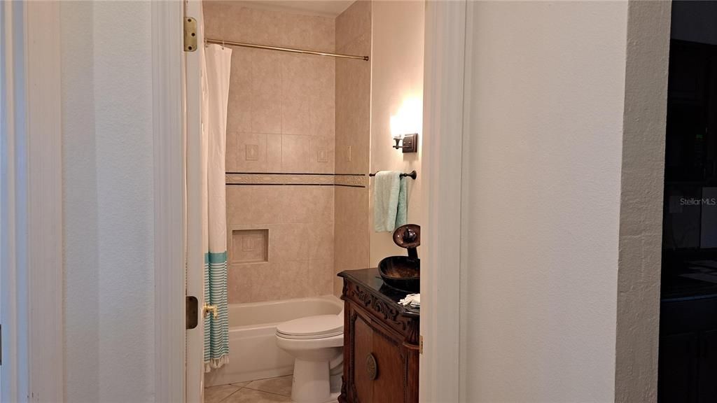 For Sale: $840,000 (3 beds, 2 baths, 1894 Square Feet)