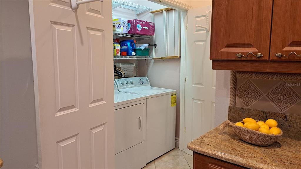 For Sale: $840,000 (3 beds, 2 baths, 1894 Square Feet)