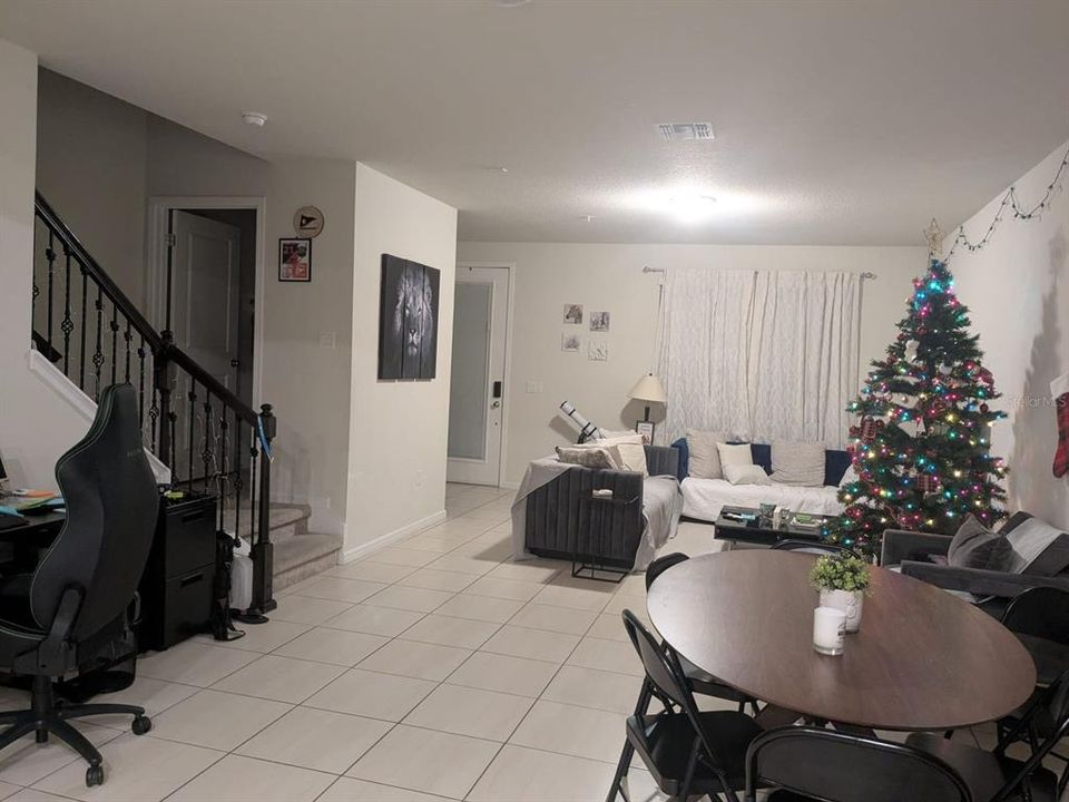 For Rent: $2,600 (3 beds, 2 baths, 1620 Square Feet)