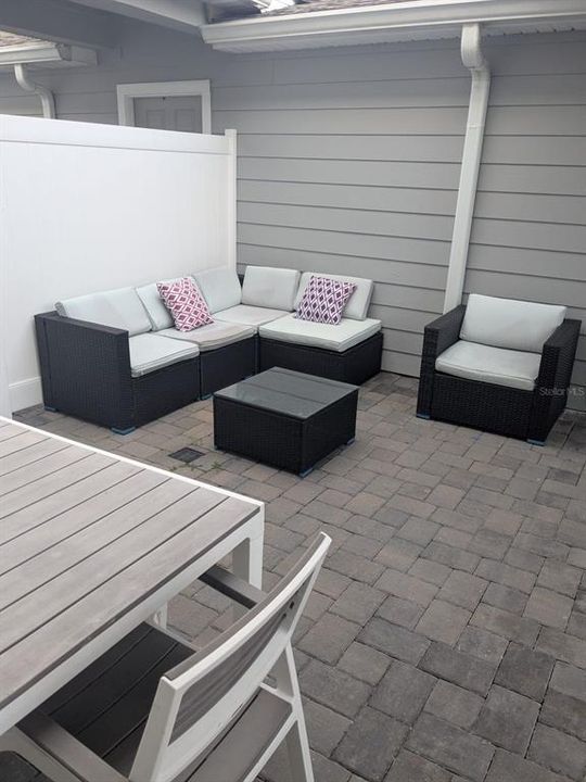 For Rent: $2,600 (3 beds, 2 baths, 1620 Square Feet)