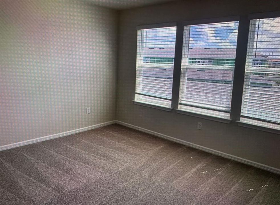 For Rent: $2,600 (3 beds, 2 baths, 1620 Square Feet)