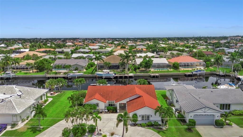 На продажу: $620,000 (3 спален, 2 ванн, 1983 Квадратных фут)