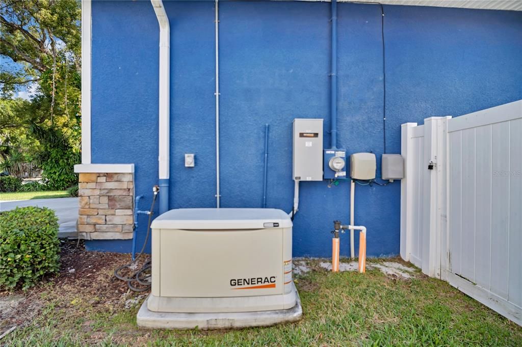 For Sale: $719,000 (3 beds, 2 baths, 2200 Square Feet)