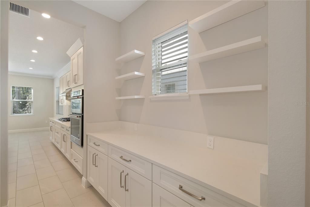 В аренду: $6,995 (5 спален, 4 ванн, 4030 Квадратных фут)