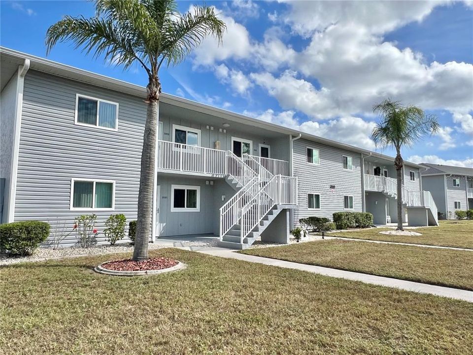 На продажу: $175,000 (2 спален, 2 ванн, 1064 Квадратных фут)