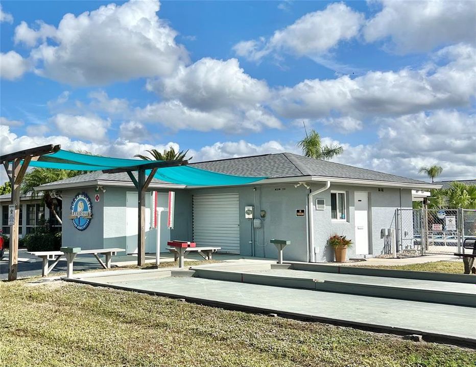 На продажу: $175,000 (2 спален, 2 ванн, 1064 Квадратных фут)