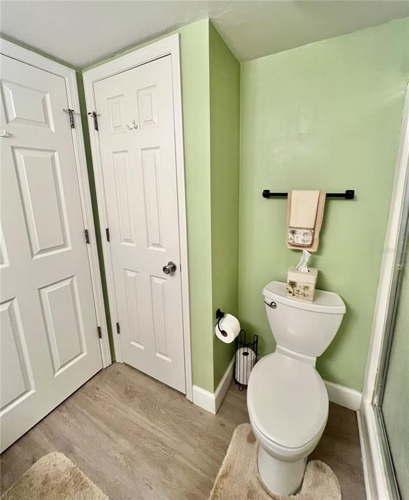 На продажу: $175,000 (2 спален, 2 ванн, 1064 Квадратных фут)