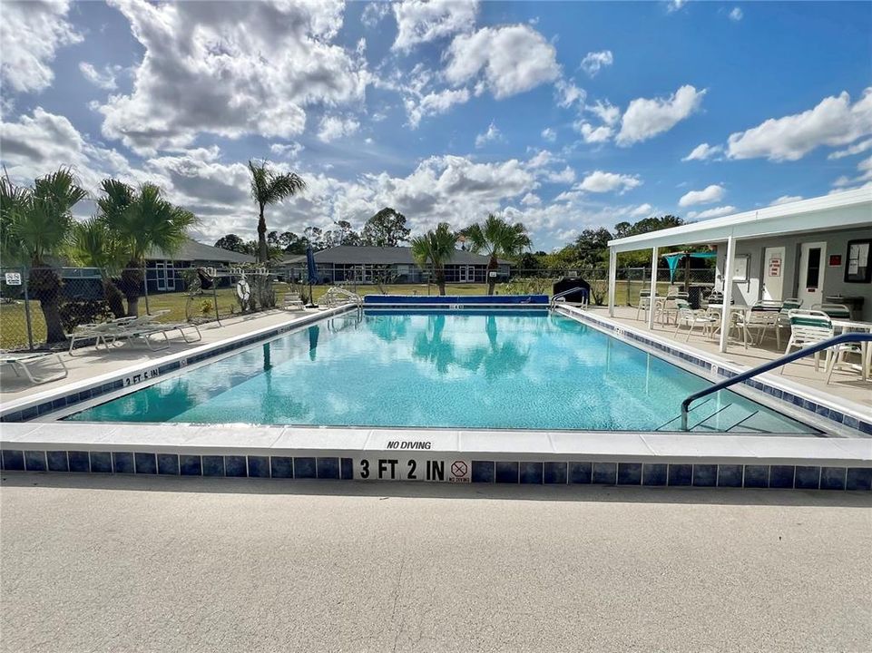 На продажу: $175,000 (2 спален, 2 ванн, 1064 Квадратных фут)