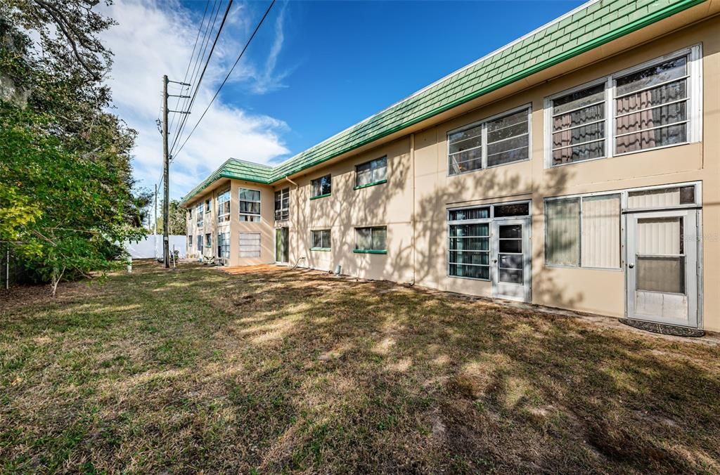 待售: $84,900 (1 贝兹, 1 浴室, 605 平方英尺)