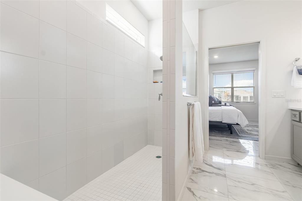 For Sale: $489,000 (3 beds, 3 baths, 2175 Square Feet)