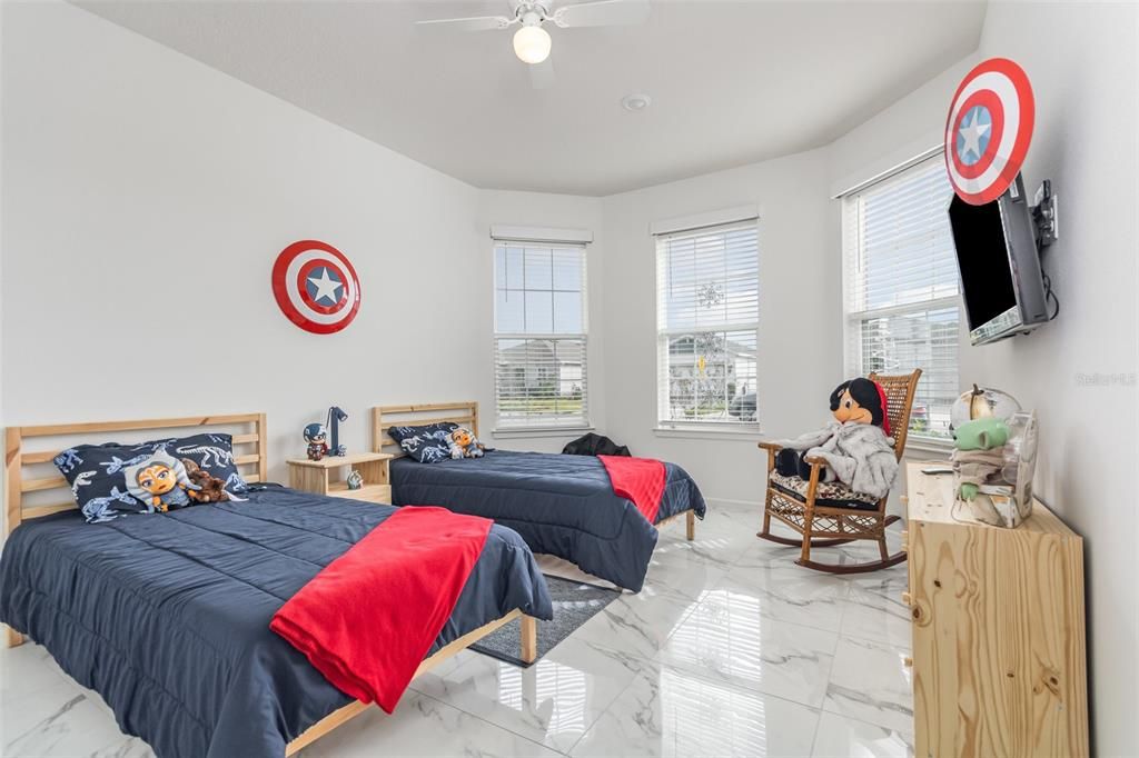 For Sale: $489,000 (3 beds, 3 baths, 2175 Square Feet)